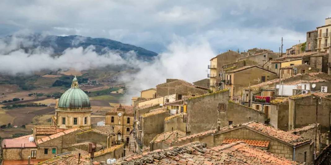 Tek bir şartla hayatınız değişsin: Yerleşin, evinizi hükümet versin! 2
